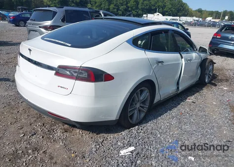 2015 Tesla Model S 85D from USA, damaged, VIN 5YJSA1H20FFP78214